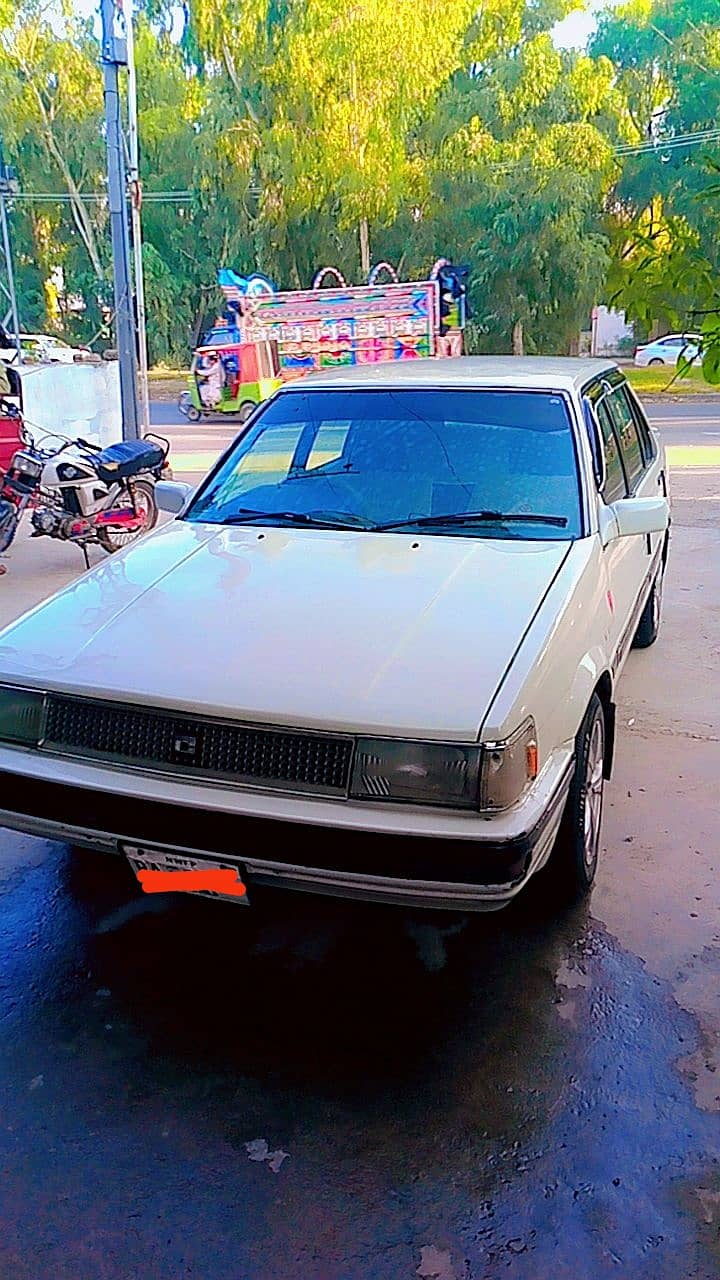 Toyota 86 1985 Corolla XG saloon 2