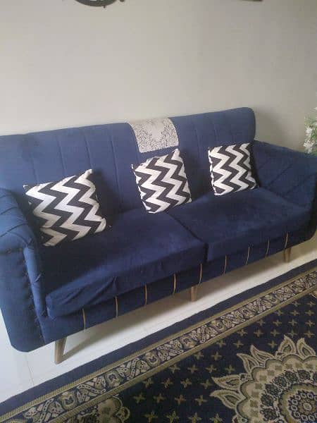 1 YEAR USED 5 SEATER SOFA SET AVAILABLE FOR SALE 1