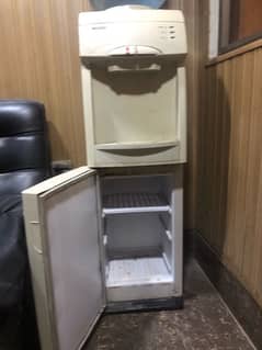 Water Dispenser