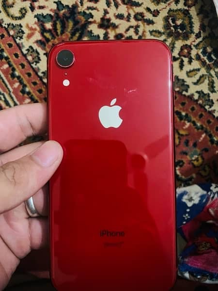 iPhone xr 4