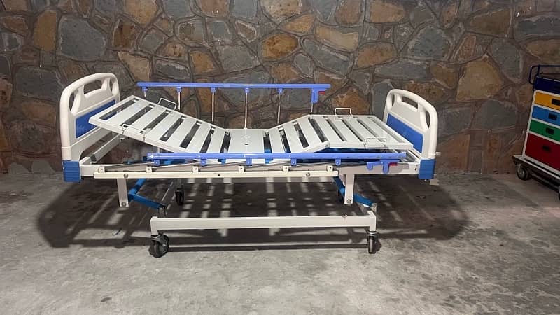 Hospital beds/patient beds. 4