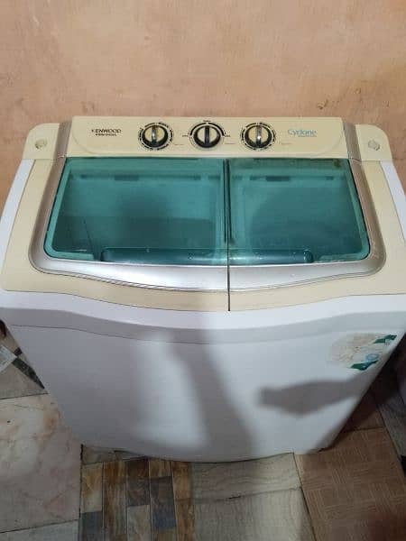 urgent sell krni he kenwood washing machine 1