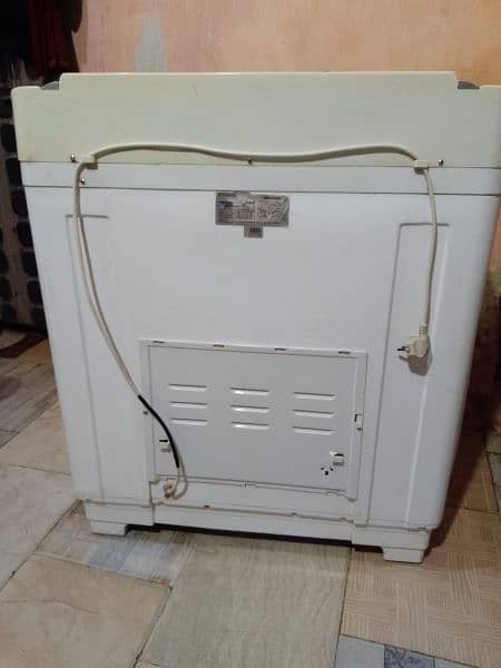 urgent sell krni he kenwood washing machine 2