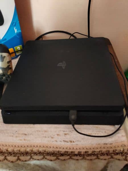 PS4 Slim 1 TB with 1 Original Controller and Games 4