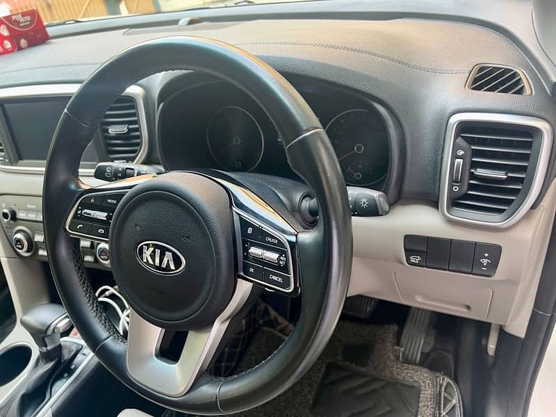 KIA Sportage AWD 2021 4