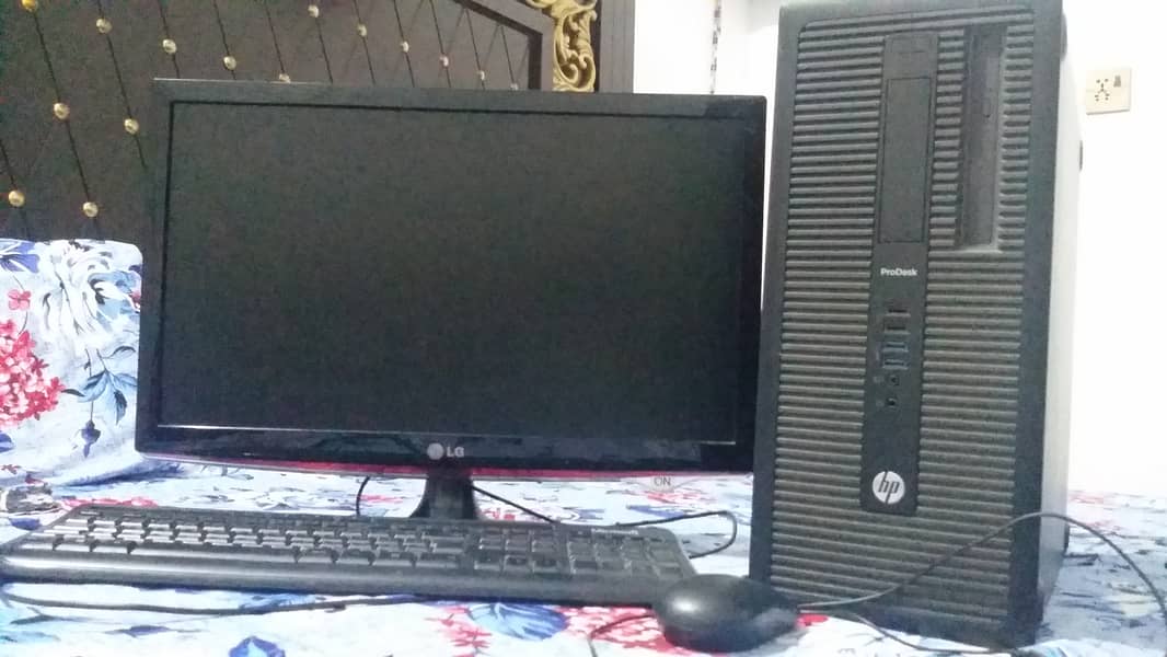 Pc with lcd for sale 1