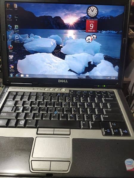 Dell. core2duo. E6400.03073783690. uh 1