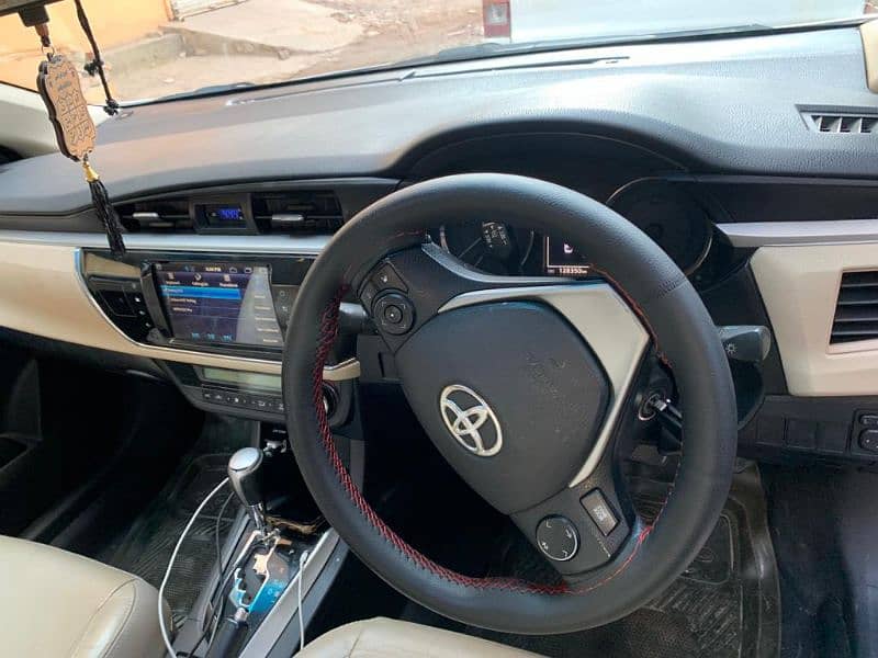 Toyota Corolla Altis 2016 3