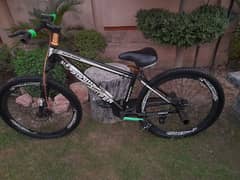 Bicycle in black colour 26 inch New condition with disk breaks