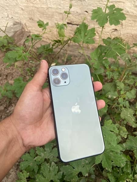 iPhone 11 Pro 8