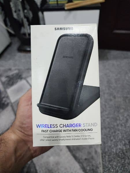 Samsung Wireless charger 15w and 25w 12