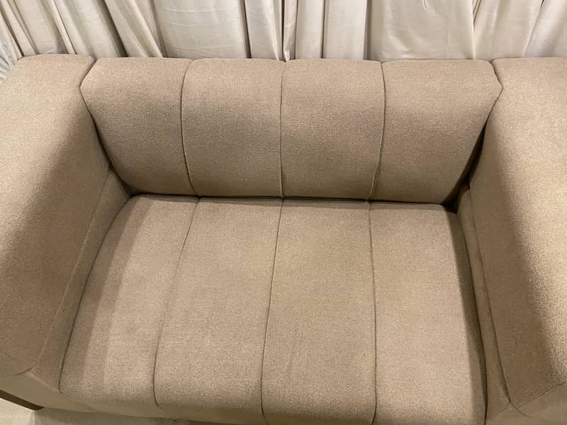 2 Seater Modern Boucle Sofa (Unused) 4