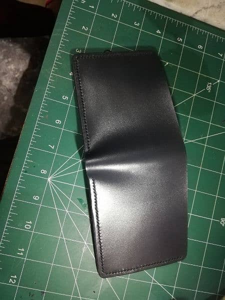 premium leather bifold wallet 1