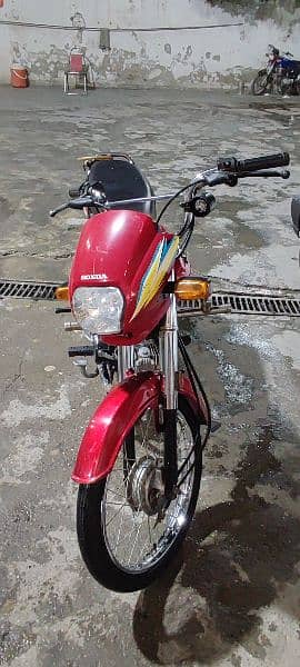 Honda 70 Dream 1