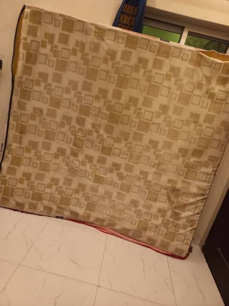 good condition dura matress 2