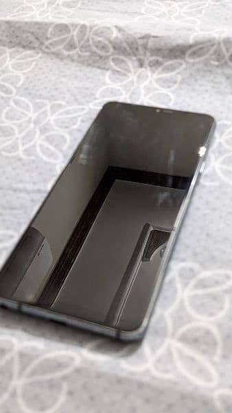 LG G7 thinq for sale in neat n clean condition. 4