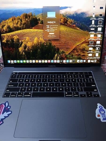 Macbook Pro 0