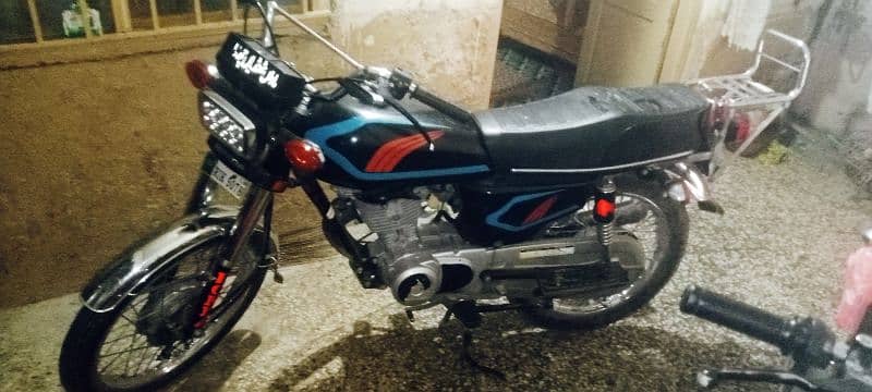 2018 model 125cc used condition total orignal 15000 km driven 3