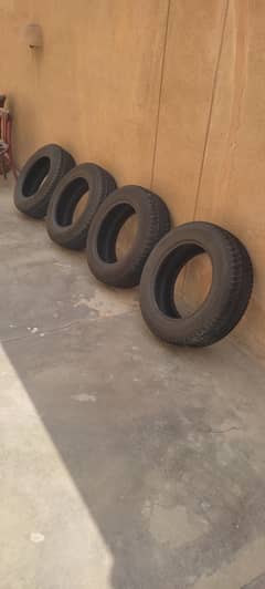 Car tyre for Sale Fresh Condition Like New Tyre Size: 195/65 R15