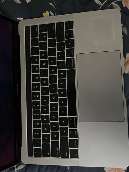 MacBook pro 2016 1