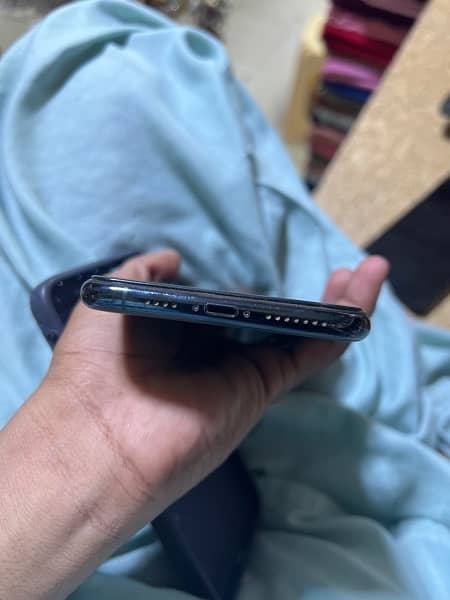 iphone 11 pro max Approved with box 4