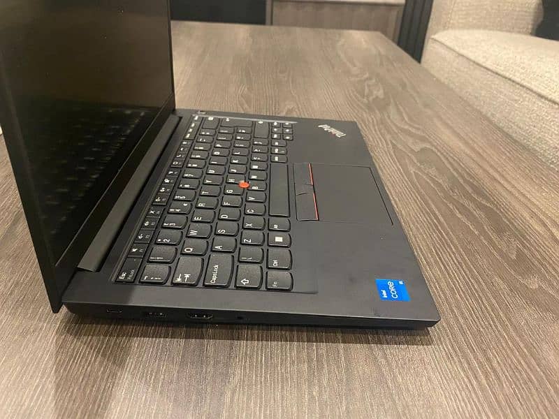 Lenovo Thinkpad E14 gen4 3