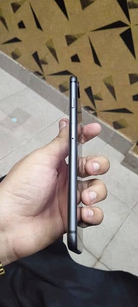 iphone 8 plus sim working| 256 gb | black color 3