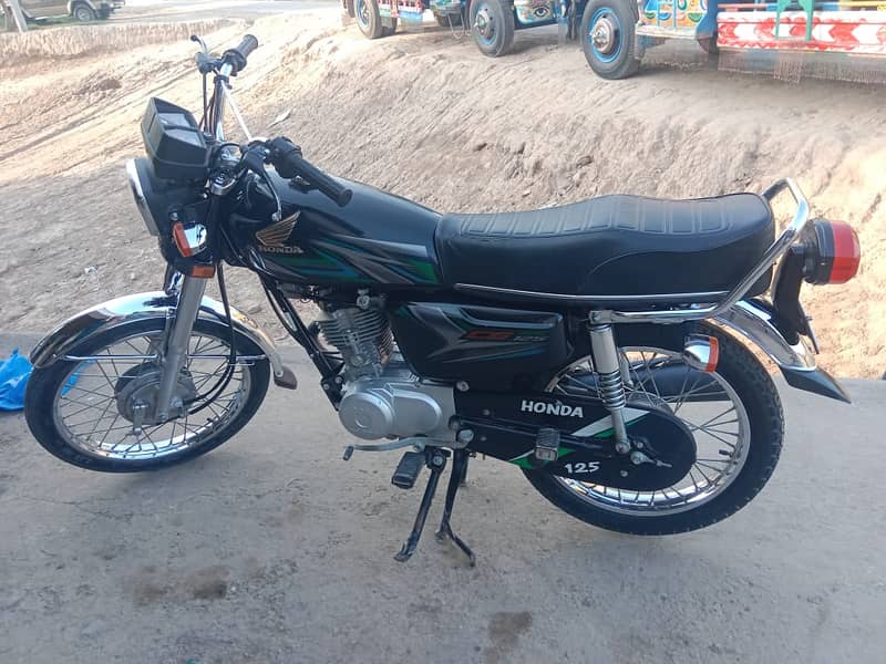 Honda CG 125 2023 1