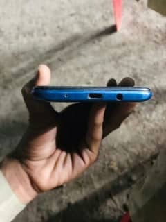 Infinix hot 10 play condition 10by8 h Baki pic m dekhlo 4gb 64gb