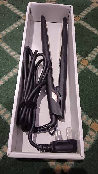 Ceramic Hair Straightener 60 Watts Samuran MU-2027 4