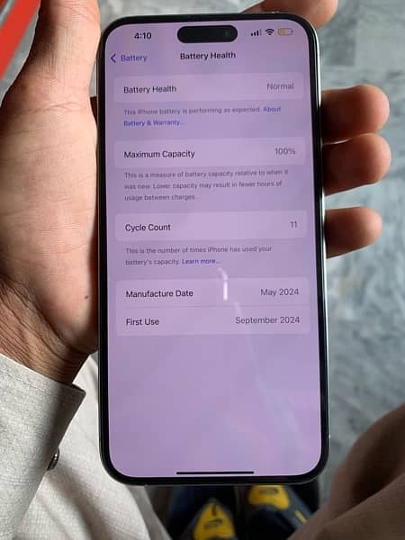 I phone 15 pro max box sat cycle count 11 battery health 100 2
