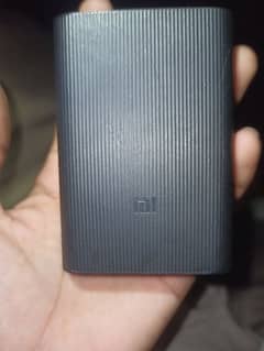 MI power bank 10000mh