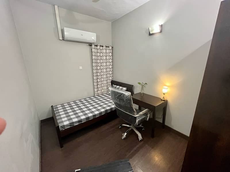 furnished executive rooms 12