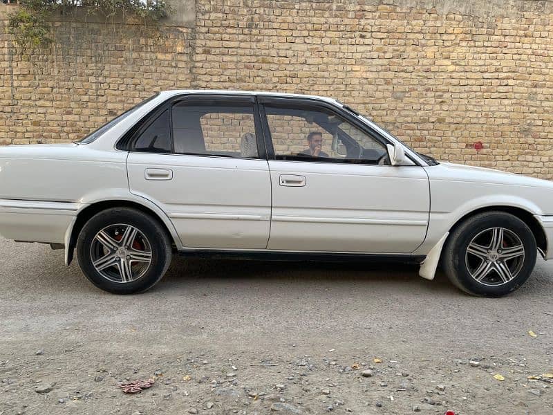 Toyota Corolla XE 1988 7