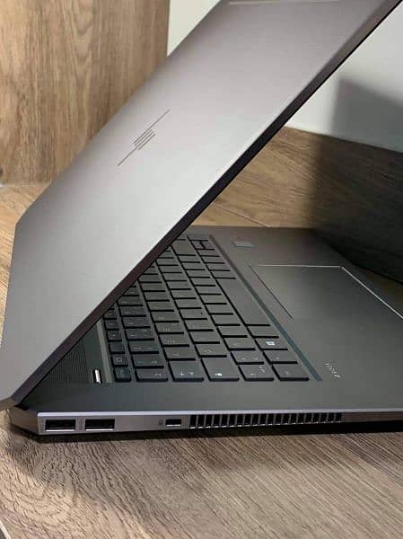 HP ZBOOK 15 G5 
Intel Core i7- 9750H @2.60GHz 9th Gen HexaCore 2