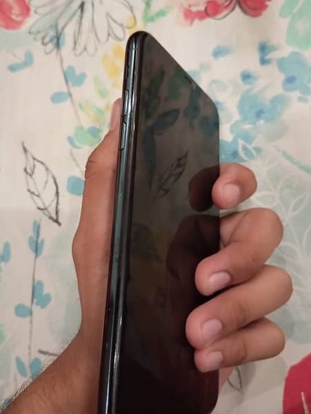 iphone 11 pro max dual pta proved 256 gb 5