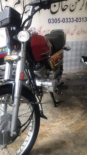 Honda CG 125 Self Start Golden Addition 1