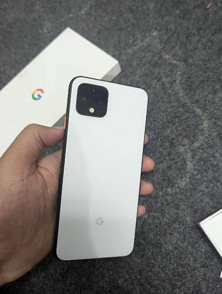 Google pixel 4 . only 4 month used 0% fault , approved 1