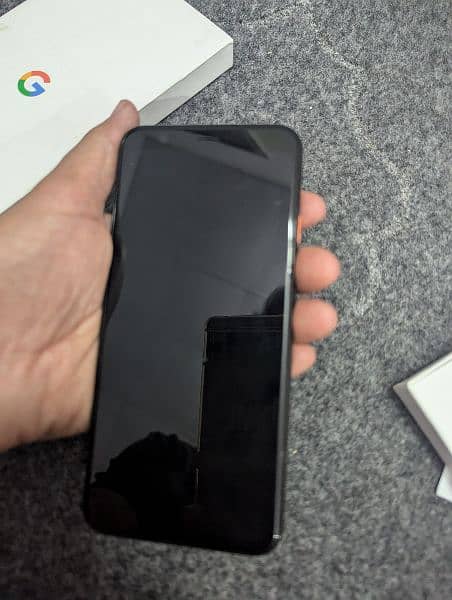 Google pixel 4 . only 4 month used 0% fault , approved 4