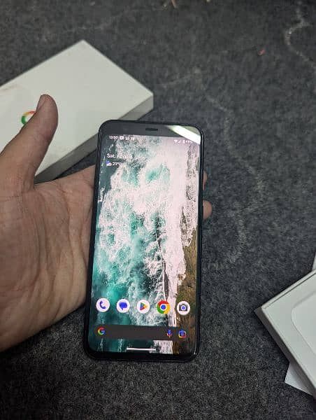 Google pixel 4 . only 4 month used 0% fault , approved 9