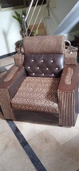 5 seater sofa set mint condition 3