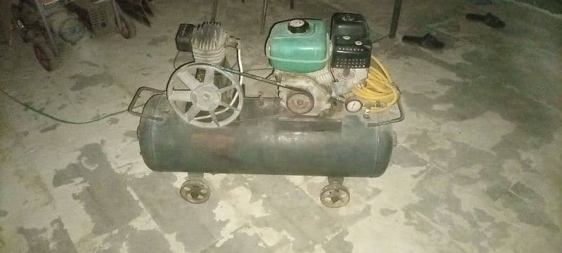 urgent sale air compressor 2