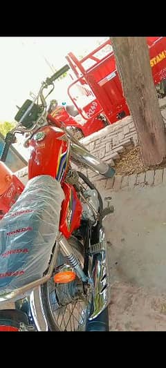 honda 125 2017 model lahore number lush condition 0