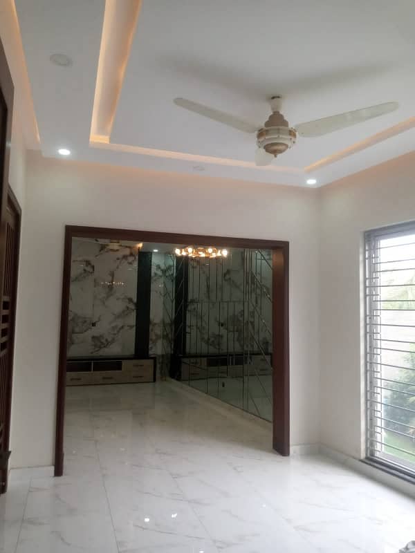 10 Marla Furnished House For Sale In Paragon City Lahore 13