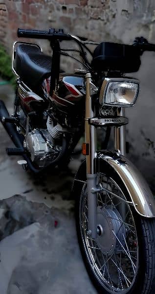 Honda CG 125 Gold Edition. 3