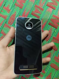 Moto z play (Exchange possible)