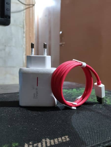 OnePlus Charger 65 2