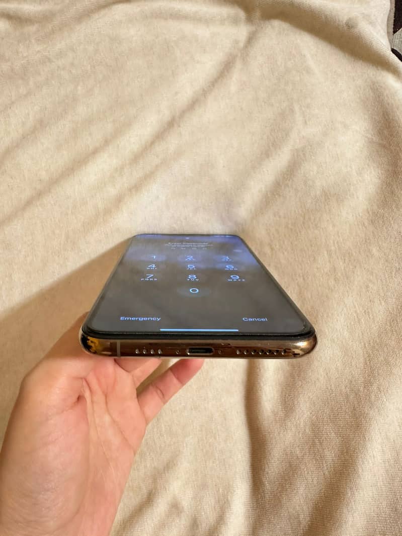 Iphone 11 pro max Gold 256gb 1