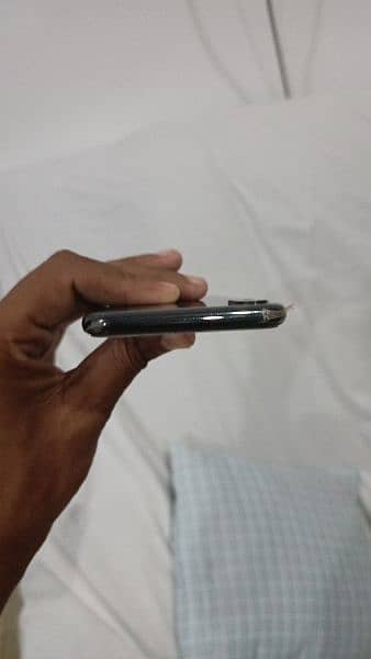 I phone x non pta 256gb 1 month sim working 6