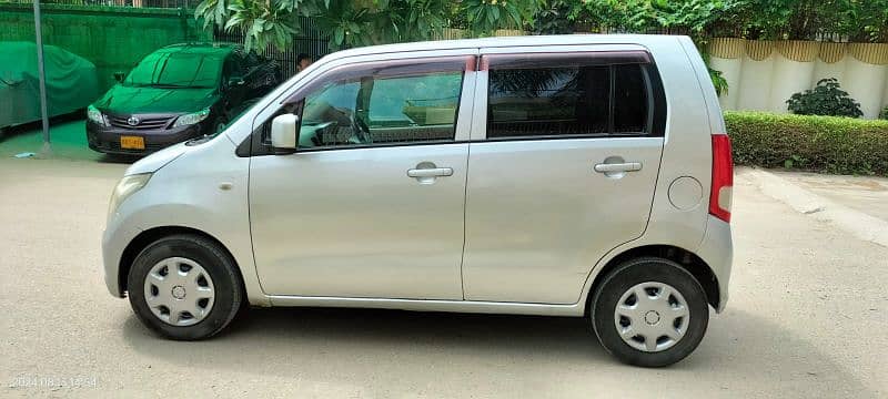 Suzuki Wagon R 2010 4